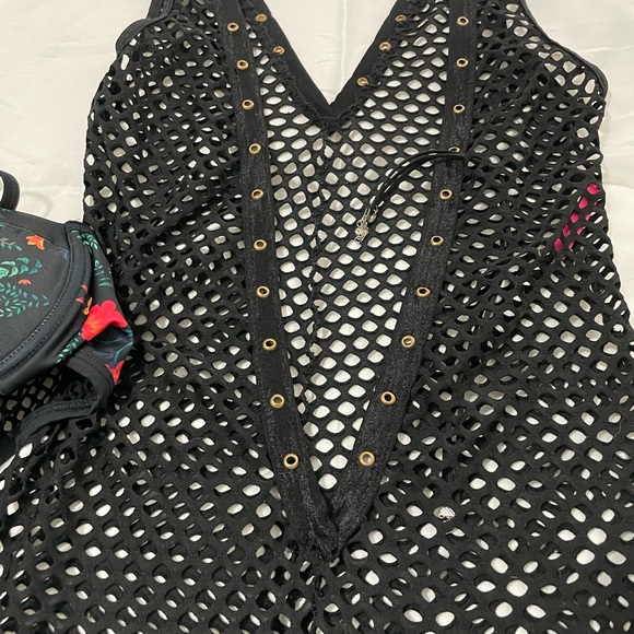 Seven’til Midnight Deep V Fishnet Body Stocking. Size Sm - Picture 8 of 15